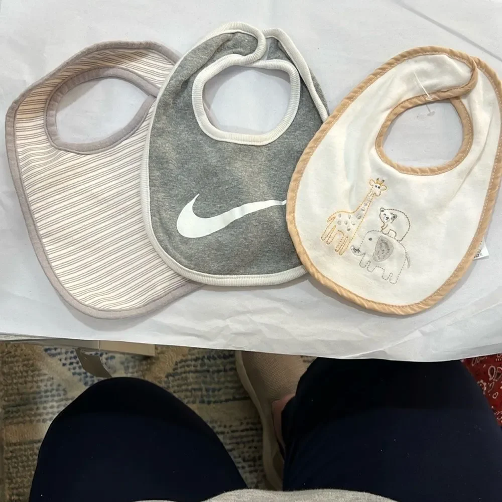 Variety of 15 infant/ baby bibs EUC